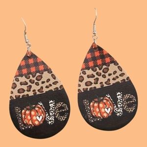 Retro Leopard Pattern Pumpkin Love Dangle Drop Hook Earrings.